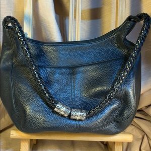 Brighton soft leather bag w/lots of compartments